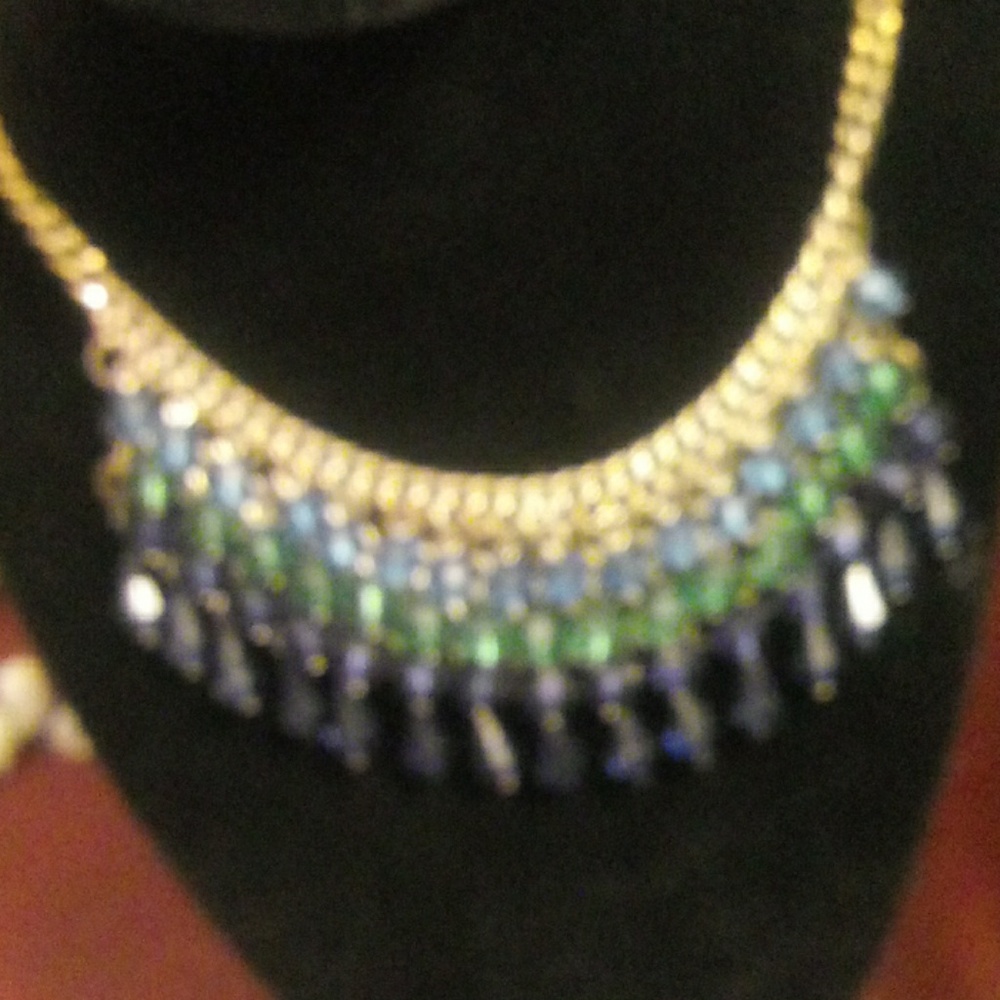 Jewelry - Picture 2 of 4